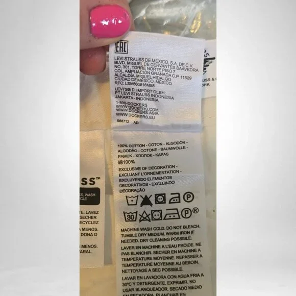 Dockers NWT W33 Men's Perfect Short Flat Front Classic Fit White - Picture 9 of 9